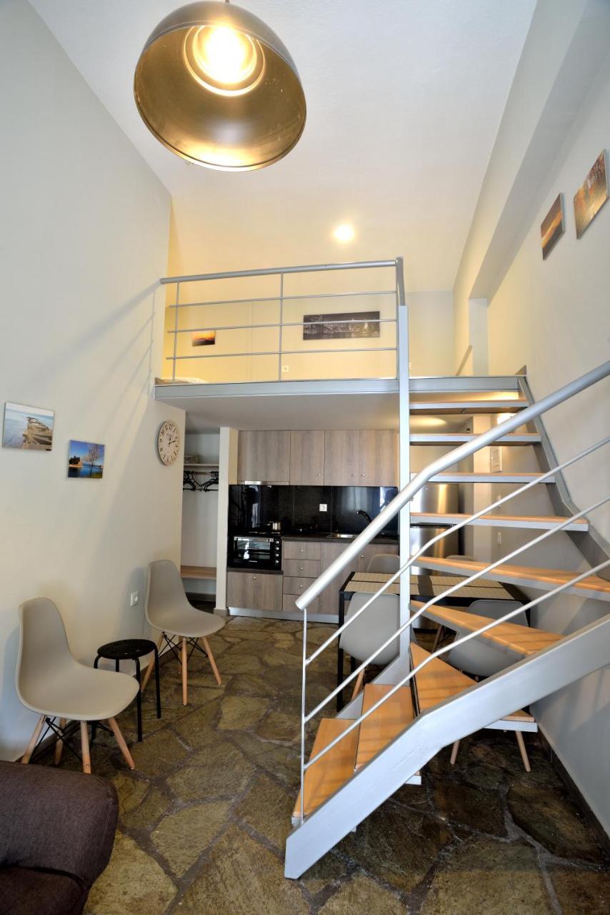 Suite Loft Apartment Konstantinidis Néa Poteídaia Eksteriør bilde